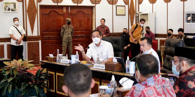 Mendag: Tindak Tegas Pelaku Penimbunan Minyak Goreng