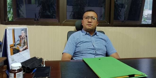 WhatsApp Image 2022-02-24 at 15.24.41 - Deteksi Jaya Kejari Jakpus Terima Penyerahan Tersangka Dan Barang Bukti Kasus Korupsi Penerbitan Bank Garansi