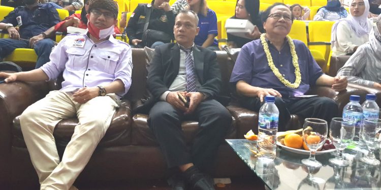 Rizal Ramli Dan Sekretaris Executive APINDO Bekasi Hadiri Pelantikan IWO Bekasi