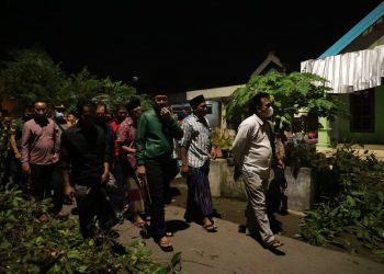 Gus Muhdlor Pastikan Bantu Perbaiki Rumah Korban Terdampak Angin Kencang