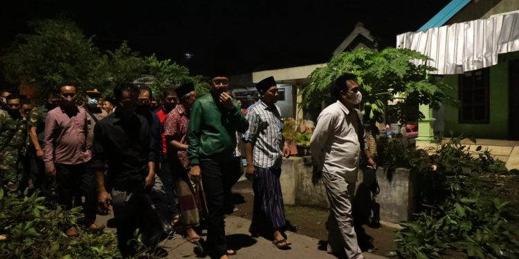 Gus Muhdlor Pastikan Bantu Perbaiki Rumah Korban Terdampak Angin Kencang