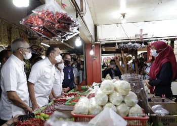 Keliling Pasar, Mendag Pastikan Pasokan Bapok Aman Jelang Lebaran