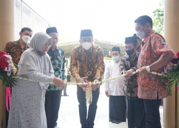 Guna Pemerataan Infrastruktur Pendidikan, Gus Muhdlor Perjuangkan Tiga Sekolah di Sidoarjo.