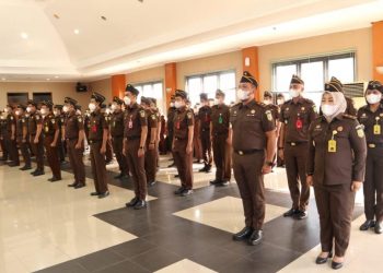 Kajari Jakarta Pusat Dan Jajaran Tanda Tangani Kesepakatan Zona Integritas Wilayah Bebas Korupsi