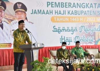 Gus Mudhlor Berangkatkan Kloter Terakhir Asal Sidoarjo, Diharapkan CJH Menata Hati Karena Allah