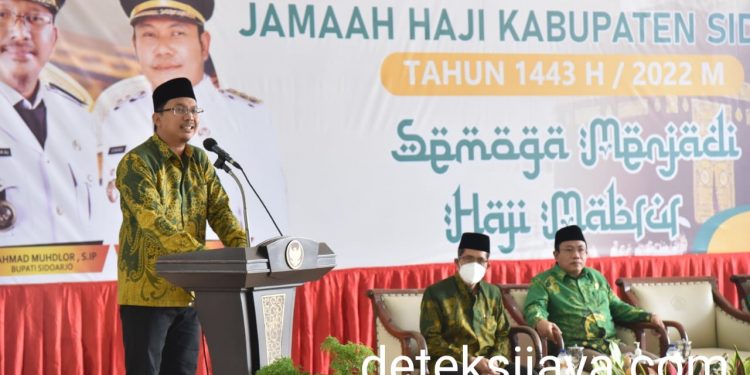 Gus Mudhlor Berangkatkan Kloter Terakhir Asal Sidoarjo, Diharapkan CJH Menata Hati Karena Allah