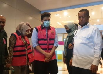 Kejati DKI Tahan Tiga Tersangka Kasus Pembebasan Lahan Kecamatan Cipayung