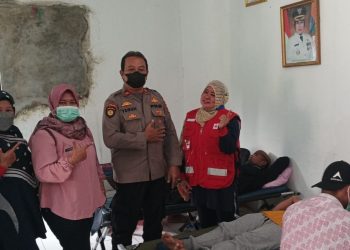 Wakapolsek Pamarayan Hadiri Kegiatan Donor Darah Di Kantor Desa Pamarayan