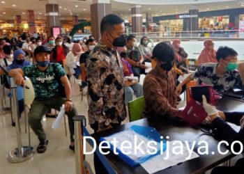 “Sukseskan Program Pemerintah” Warga Antusias Ikuti Vaksin V3 di Lippo Plaza Sidoarjo