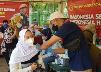 Sentra Vaksinasi Serentak Pintu Lenggang Betawi Monas Mencapai 100 Persen Lebih