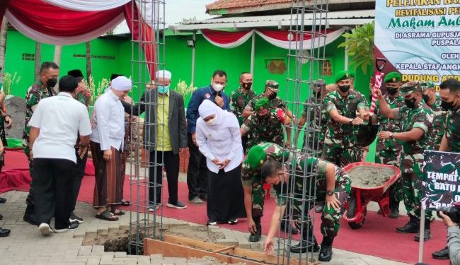 IMG_20220901_052512 - Deteksi Jaya Peletakan Batu Pertama Revitalisasi Makam Auliya’ Sono, Kasad Dukung Jadikan Cagar Budaya