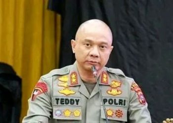 Batal Jadi Kapolda Jatim, Irjen Pol Teddy Minahasa Terancam Hukuman Mati Akibat Narkoba
