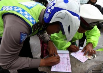 Adanya Instruksi Kapolri Soal Larangan Tilang Manual, Ditlantas PMJ Tarik Semua Surat Tilang dari Anggotanya