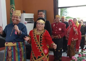 Rayakan HUT RI Ke 78, PN Jaksel Gelar Perlombaan Fashion Show Pakaian Adat Nusantara