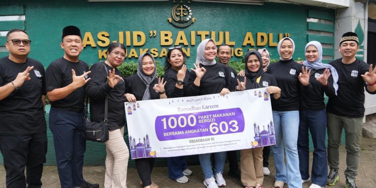 Angkatan 603 Kejaksaan RI Bagikan 1.000 Paket Makanan Bergizi dalam Kegiatan Sosial “Peduli Sesama”