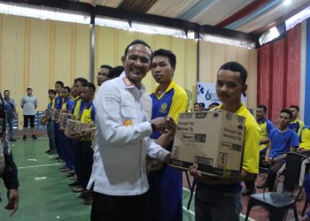 Lapas Narkotika Cirebon BersamaVihara Hemadhiro Mettavati Dan Parami Berbagi 1.300 Paket Alat Mandi untuk Warga Binaan