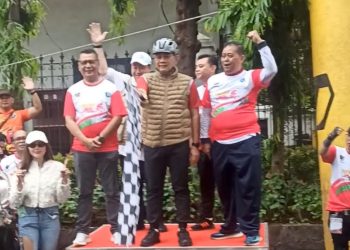 Wali Kota Jakpus Lepas Ribuan Peserta dalam Fun Bike SIWO PWI Jaya 2025