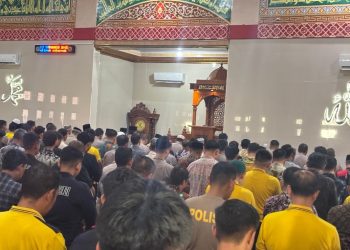 Kapolda Lampung Sampaikan Bela Sungkawa, Personel Polda dan Masyarakat Gelar Sholat Gaib.