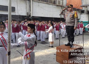 Kapolsek Tambora Gelar “Police Goes To School”, Jadi Pembina Upacara di SMK Permata Bunda