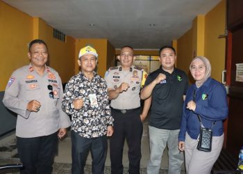 Polres Metro Jakarta Barat Berikan Bantuan Kesehatan dan Trauma Healing Pasca Kebakaran Tambora
