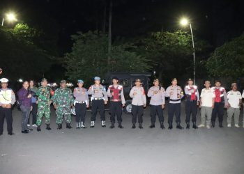Beri Rasa Aman dan Nyaman Masyarakat, Polres Jakbar Laksanakan Patroli Skala Besar Di Malam Akhir Pekan