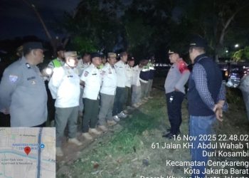 Cegah Aktivitas Melanggar Hukum, Polsek Cengkareng Intensifkan Patroli Bersama Satpol PP di Area Pertamanan Mookervart