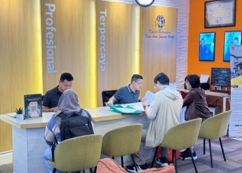 Kepala Kantor Jakbar Meski Libur, Warga Tetap Bisa Dapatkan Layanan Pertanahan di Kantah Kota Jakbar