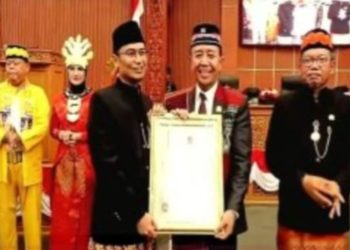 Anggota DPRD Depok Binton Nadapdap S.sos, MM, Raih BKD Award DPRD Depok 2025