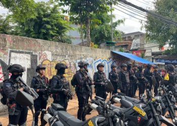 Brimob Polda Metro Jaya Laksanakan Antisipasi Tawuran di Cipinang Besar Selatan, Jakarta Timur