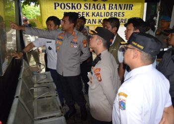 Kapolres Metro Jakarta Barat Cek Kesiapan Posko Siaga Bencana 3 Pilar di Sejumlah Wilayah