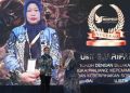 Dinilai Konsisten dan Berintegritas, Pemred Sudut Pandang Umi Sjarifah Raih Anugerah INDOPOSCO 2026
