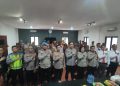 Wakapolres Metro Jakarta Barat Tekankan Pelayanan Masyarakat dan Pengecekan Urin di Polsek Tambora
