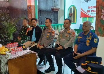 Polisi dan Warga Roa Malaka Ngopi Bareng, Perkuat Kamtibmas di Tambora