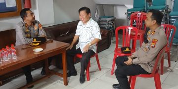 Pastikan Ibadah Aman, Kapolres Metro Jakbar Monitoring Gereja di Tambora