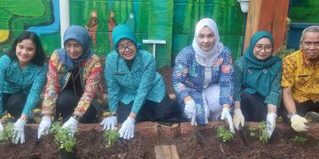 Urban Farming Taman PKK Kelurahan Krukut Diresmikan, Walikota Jakbar Dorong Ketahanan Pangan Perkotaan