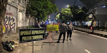Antisipasi Gangguan Kamtibmas Di Wilayahnya, Polsek Tambora Polres Metro Jakarta Barat Melakukan Giat Ops Kepolisian Cipta Kondusif.