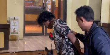 Pria Pencuri Handphone di Tambora Ditangkap Saat Polisi dan Warga Gelar Siskamling