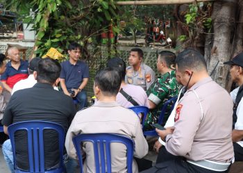 Kapolres Jakbar Sambangi Warga Angke Lewat Program Jaga Jakarta+ On The Spot