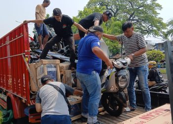 Polsek Tambora Gagalkan Penyeludupan 12 Motor Diduga Hasil Curian ke Sumatera, Disamarkan di Balik Perabot Rumah Tangga