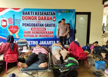 Peduli Kesehatan Warga, Polres Jakbar Gelar Bakti Kesehatan dan Donor Darah dalam Semangat PMJ Merdeka