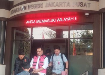 Kejagung Serahkan YHF ke Jaksa, Diduga Rintangi Sidang Kasus Korupsi CPO