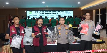 Operasi Nila Jaya 2026: Polres Jakbar Ungkap Clandestine Lab Etomidate Hingga Sita 40.539 Obat Berbahaya