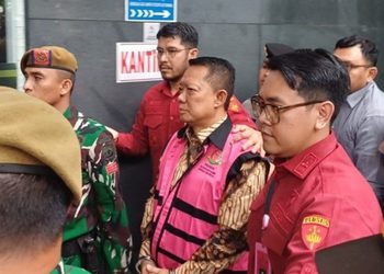Eks Jampidsus Febrie Adriansyah Didakwa Peras Pengusaha Rp55 Miliar, Jaksa Sita 74 Kg Emas