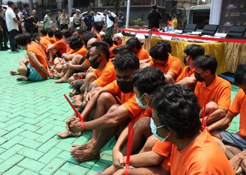 Perangi Kejahatan Jalanan, Polres Jakbar Ungkap 43 Kasus, 53 Orang Diamankan dan Sita Belasan Motor